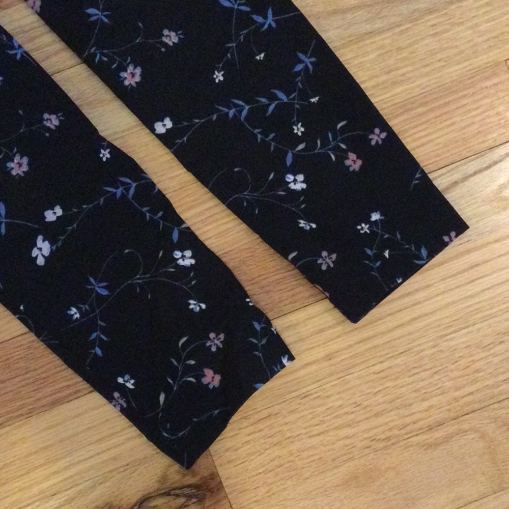 Primark Black Floral Skinny Pants - Picture 7 of 9